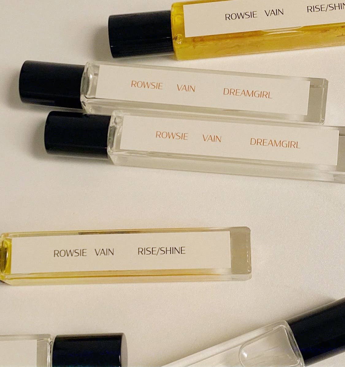 DREAMGIRL PERFUME OIL ROLLER WAND (10 ml)