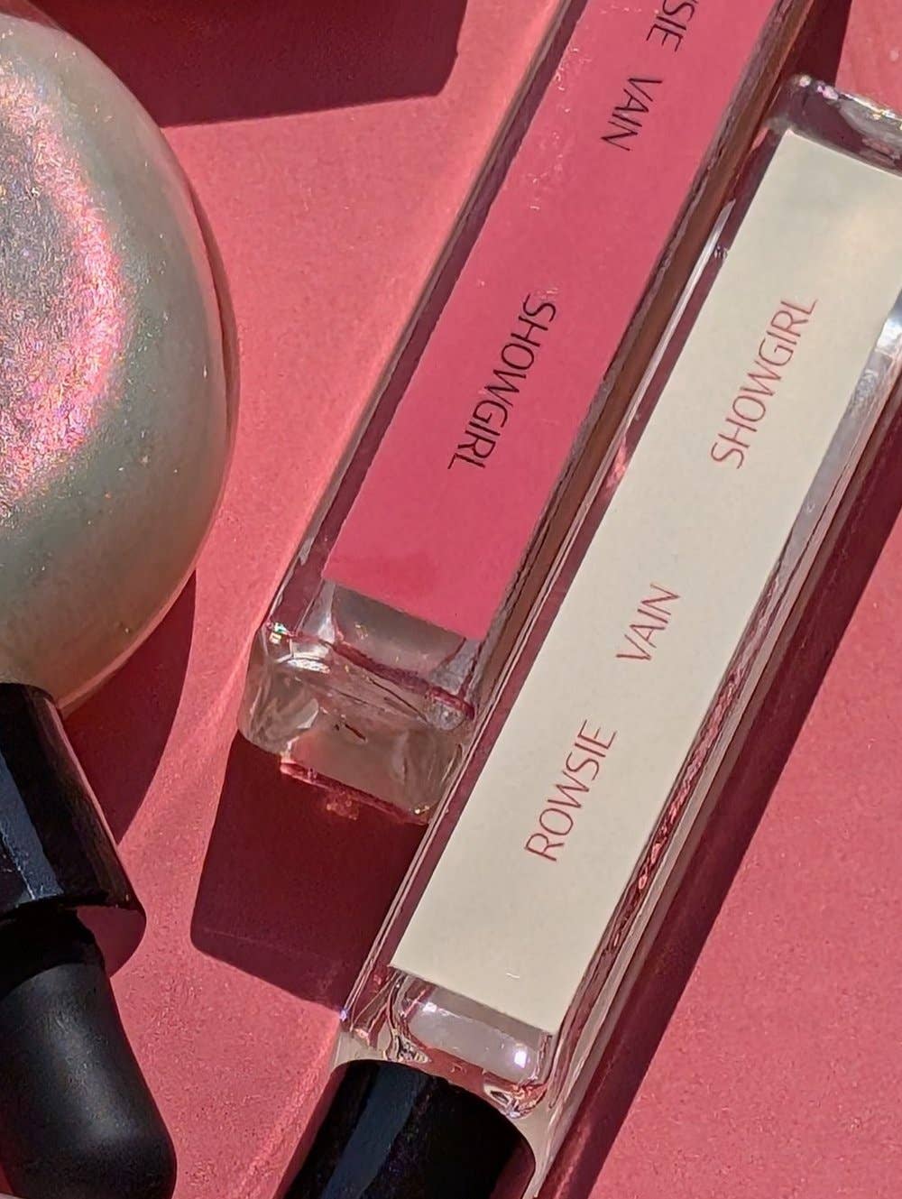 SHOWGIRL PERFUME OIL ROLLER WAND (10ml)