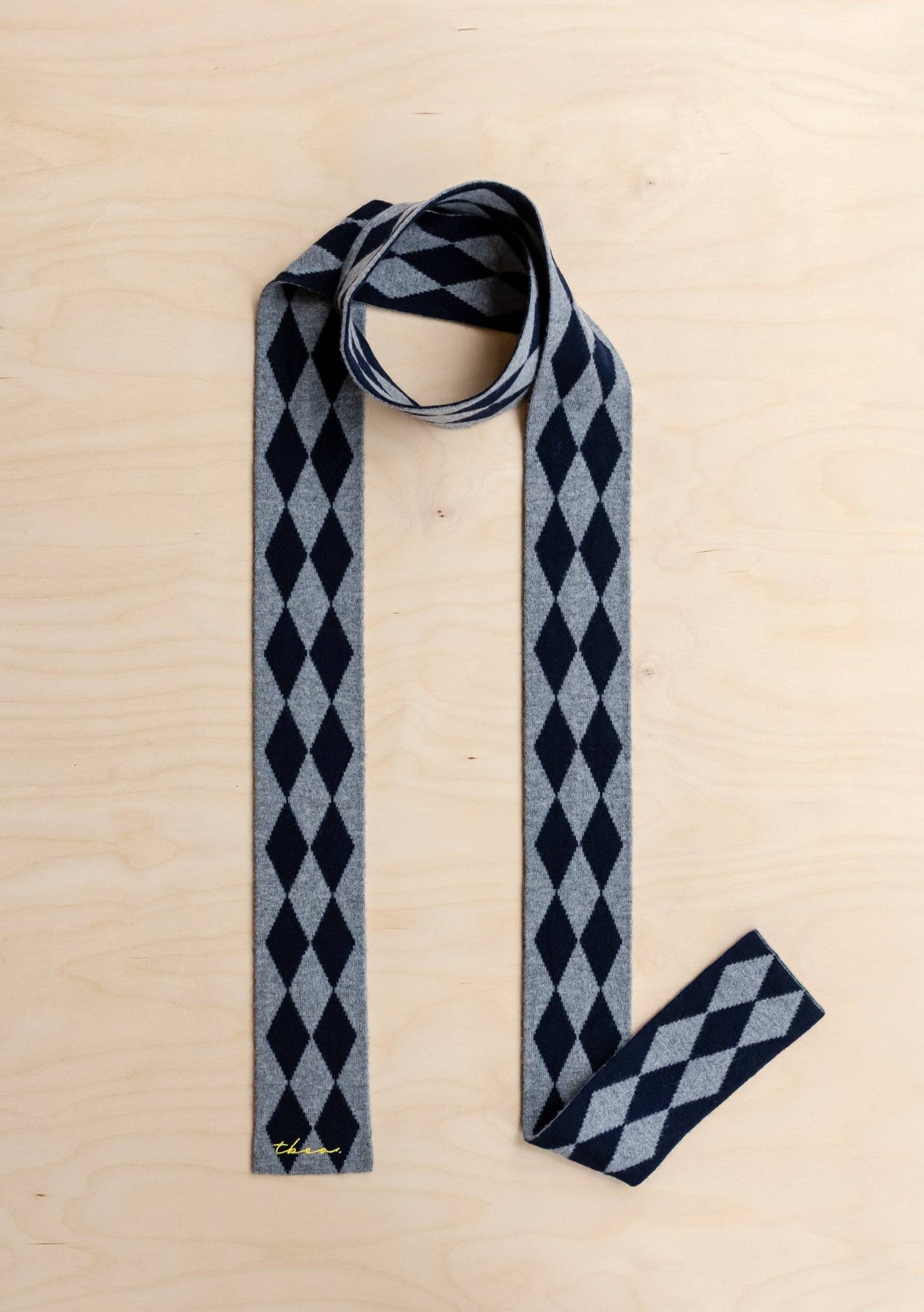 Merino Wool Skinny Scarf in Charcoal Harlequin