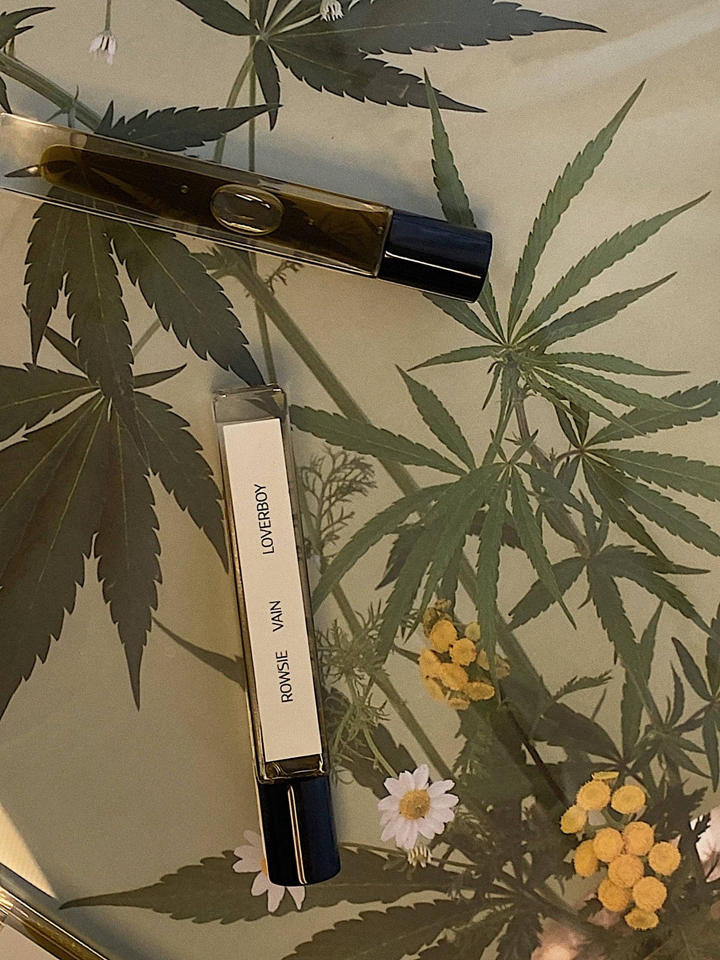 LOVERBOY OIL ROLLER WAND (10 ml)
