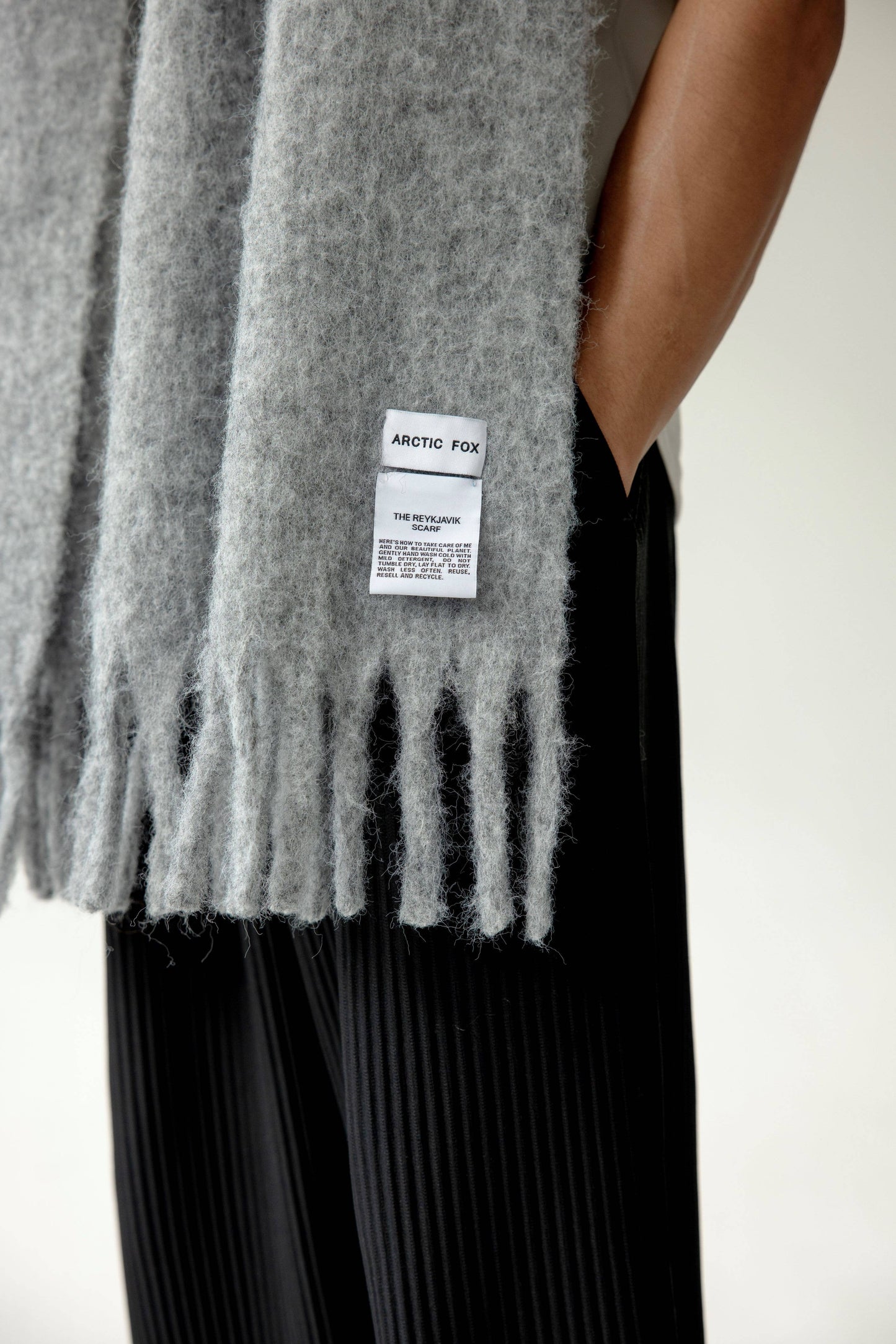 The Reykjavik Scarf with RWS Merino Wool - Grey