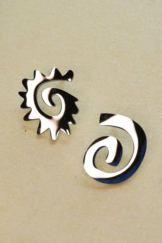 Caracol & Espiral silver studs