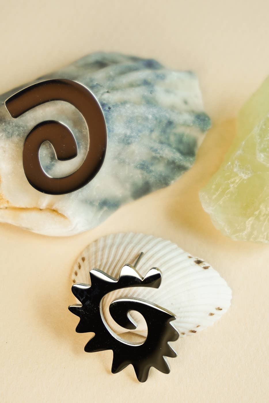 Caracol & Espiral silver studs